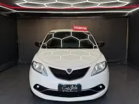 Usata Lancia Ypsilon Gold 69 CV (50 kW) 2016 Bianco Utilitaria
