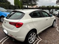 Usata Alfa Romeo Giulietta 170 CV (125 kW) 2011 Bianco Utilitaria