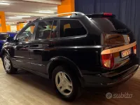Usata SsangYong Kyron 141 CV (103 kW) 2007 Giallo SUV