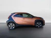 Nuova Toyota Aygo X 116 CV (85 kW) 2026 Cinnamon brown & black SUV
