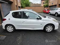 Usata Peugeot 206 60 CV (44 kW) 2012 Bianco Berlina