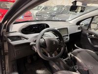 Usata Peugeot 208 Allure 74 CV (54 kW) 2016 Grigio Utilitaria