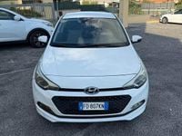 Usata Hyundai i20 Comfort 90 CV (66 kW) 2017 Bianco Berlina