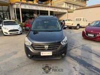 Usata Dacia Dokker 90 CV (66 kW) 2014 Grigio Monovolume
