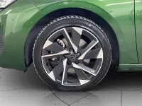 Usata Peugeot 308 Allure 131 CV (96 kW) 2023 Verde Berlina
