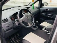 Usata Opel Zafira 105 CV (77 kW) 2006 Argento Monovolume