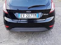 Usata Ford Fiesta Titanium 75 CV (55 kW) 2014 Nero Utilitaria