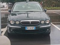 Usata Jaguar X-type 156 CV (114 kW) 2002 Verde Berlina