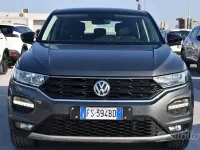 Usata VW T-Roc Style 150 CV (110 kW) 2018 Grigio SUV