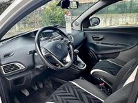 Usata Lancia Ypsilon 69 CV (50 kW) 2017 Bianco Utilitaria