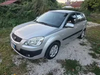 Usata Kia Rio 110 CV (80 kW) 2006 Berlina