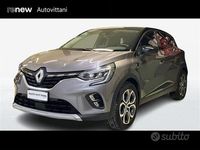 Usata Renault Captur Techno 145 CV (106 kW) 2022 Grigio SUV