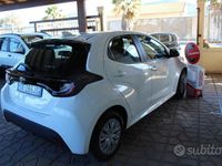 Usata Toyota Yaris Trend 72 CV (52 kW) 2022 Bianco Berlina