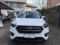 Usata Ford Kuga ST-Line 120 CV (88 kW) 2019 Bianco / pastello SUV