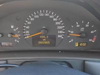 Usata Mercedes E270 170 CV (125 kW) 2001 Nero Station wagon