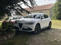 Usata Alfa Romeo Stelvio Executive 209 CV (153 kW) 2017 Bianco SUV