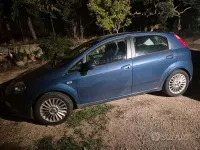 Usata Fiat Grande Punto 75 CV (55 kW) 2008 Bluazzurro Utilitaria