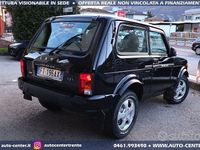 Usata Lada Urban 83 CV (61 kW) 2018 Nero SUV