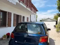 Usata Toyota Yaris Sol 65 CV (47 kW) 2003 Bluazzurro Berlina