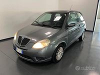 Begagnad Lancia Ypsilon 60 HK (44 kW) 2008 Grå Halvkombi