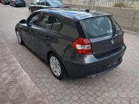 Usata BMW 118 122 CV (89 kW) 2006 Grigio Utilitaria