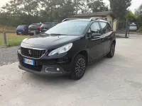 Usata Peugeot 2008 Active 82 CV (60 kW) 2016 Nero SUV