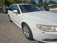 Usata Volvo V70 Momentum 136 CV (100 kW) 2008 Bianco Station wagon