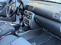 Usata Seat Leon Sport 131 CV (96 kW) 2005 Argento Berlina