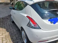 Usata Lancia Ypsilon Gold 69 CV (50 kW) 2017 Utilitaria