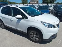 Usata Peugeot 2008 83 CV (61 kW) 2019 Bianco SUV