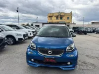Usata Smart ForFour Brabus 90 CV (66 kW) 2018 Blu Utilitaria