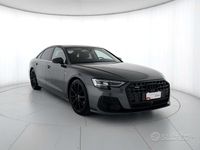 Usata Audi A8 Ambiente 286 CV (210 kW) 2024 Grigio Berlina