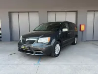 Usata Lancia Voyager Platinum 163 CV (119 kW) 2012 Grigio Monovolume