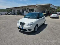 Usata Lancia Ypsilon 60 CV (44 kW) 2010 Bianco Utilitaria