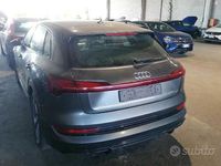 Usata Audi e-tron S-Line 230 kW (313 CV) 2020 Grigio SUV