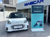 Usata Smart ForTwo Coupé Passion 41 kW (56 CV) 2022 Bianco Utilitaria