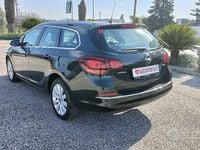 Usata Opel Astra Cosmo 110 CV (80 kW) 2014 Nero Station wagon