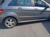 Usata Mercedes B180 60 CV (44 kW) 2010 Grigio Utilitaria