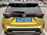Usata Toyota Yaris Cross 92 CV (67 kW) 2021 Oro SUV