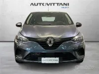Usata Renault Clio V Life 91 CV (66 kW) 2022 Gray Berlina
