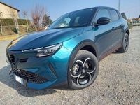 Nuova Alfa Romeo Junior Edizione Speciale 136 CV (100 kW) 2025 Blu navigli/gr.arese + tetto n SUV