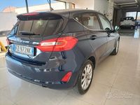 Usata Ford Fiesta Titanium 86 CV (63 kW) 2019 Blu Utilitaria