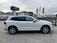 Usado Volvo XC60 Business Edition 197 HP (144 kW) 2020 Branco SUV