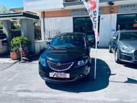 Usata Lancia Ypsilon Gold 69 CV (50 kW) 2023 Nero Utilitaria
