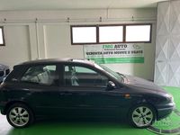 Usata Fiat Bravo 104 CV (76 kW) 2000 Nero Utilitaria
