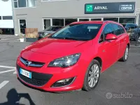 Usata Opel Astra 100 CV (73 kW) 2015 Rosso Station wagon