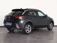 Usata VW T-Roc R-line 116 CV (85 kW) 2023 Deep black perlato SUV