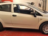 Usata Fiat Grande Punto S 69 CV (50 kW) 2013 Bianco Utilitaria