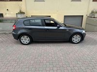 Usata BMW 118 122 CV (89 kW) 2006 Grigio Utilitaria