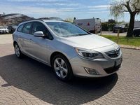 Usata Opel Astra 110 CV (80 kW) 2011 Argento Station wagon